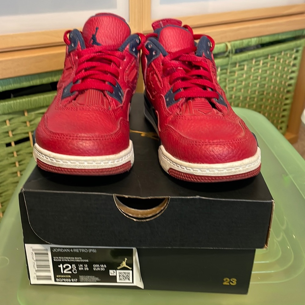 Kid’s Jordan 4 Retro